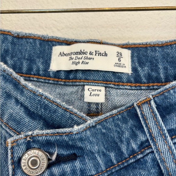 Abercrombie & Fitch Jean Shorts Curve Love Size 28/6 - Picture 3 of 4
